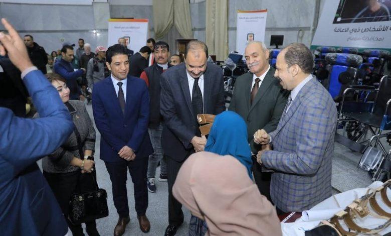 محافظ سوهاج يتفقد فعاليات القافلة الطبية لدعم ذوي الإعاقة بالتعاون مع "مصر الخير" 1 دكتور عبد الفتاح سراج محافظ سوهاج
