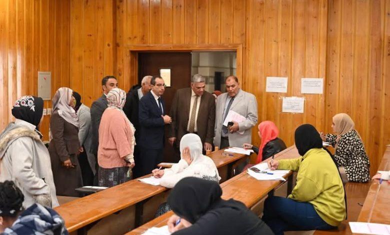 رئيس جامعة الفيوم يتفقد امتحانات الفصل الدراسي الأول للعام الجامعي 2024-2025 1 471401303 3948469705472981 2912412366406295815 n جريدة مؤسسة ايجي تايمز