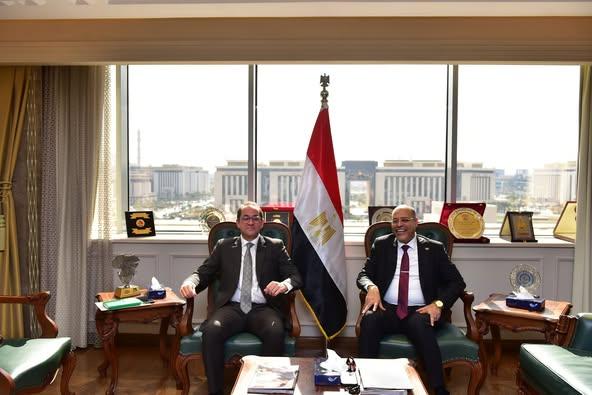 وزير العمل يلتقي وزير المالية لتفعيل سُبل التعاون في الملفات المُشتركة 1 473005665 1114131270757292 3306669187348081224 n جريدة مؤسسة ايجي تايمز