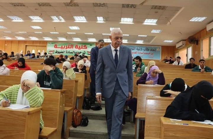 رئيس جامعة المنوفية يتفقد سير أعمال امتحانات الفصل الدراسى الأول بكلية التربية 1 473304957 2333556827037224 5229025822710352359 n جريدة مؤسسة ايجي تايمز