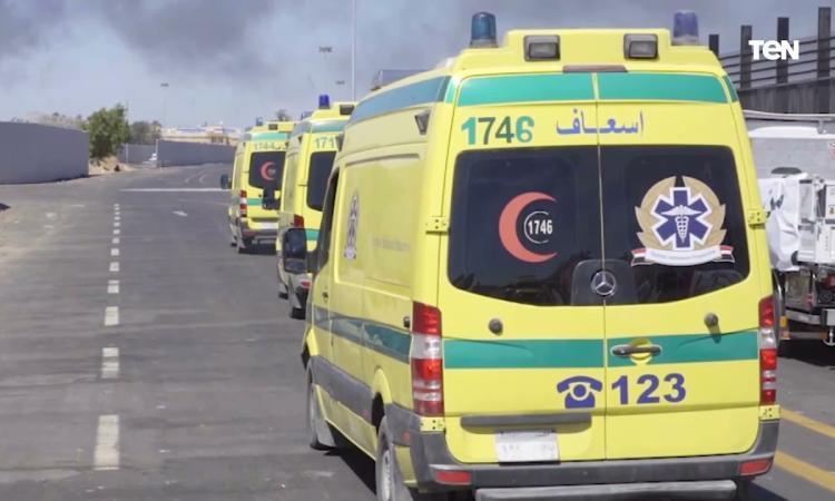 بالأسماء ..إصابة 5 أشخاص في حادث اصطدام ميكروباص بعمود إنارة بسوهاج 1 17113594040 جريدة مؤسسة ايجي تايمز