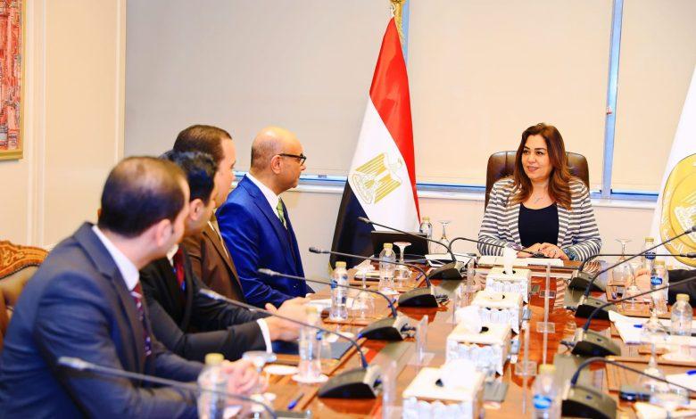 وزيرة التنمية المحلية تتابع مع القطاع القانوني بالوزارة ملفات العمل المختلفة 1 475968262 1137870528383366 6461984482950271309 n جريدة مؤسسة ايجي تايمز