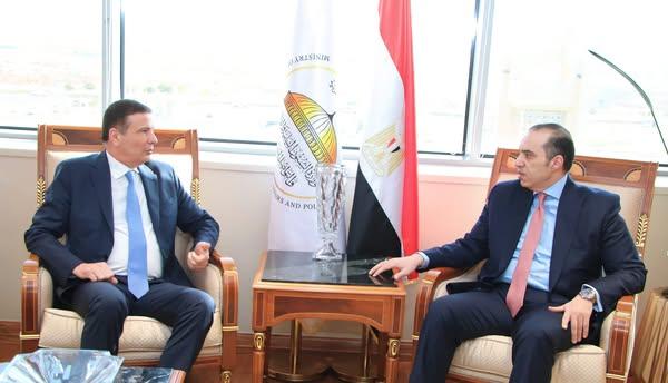 وزيرا الزراعة والشئون النيابية يناقشان سبل التعاونيات الزراعية والأطر المؤسسة والتشريعية لها 1 481111297 1150448727125546 1348647756646963014 n جريدة مؤسسة ايجي تايمز