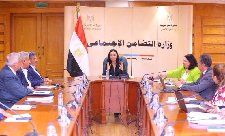 وزيرة التضامن الاجتماعي تترأس اجتماع مجلس إدارة صندوق دعم الصناعات الريفية والبيئية 1 490267120 1201081992062219 466001668796988850 n جريدة مؤسسة ايجي تايمز