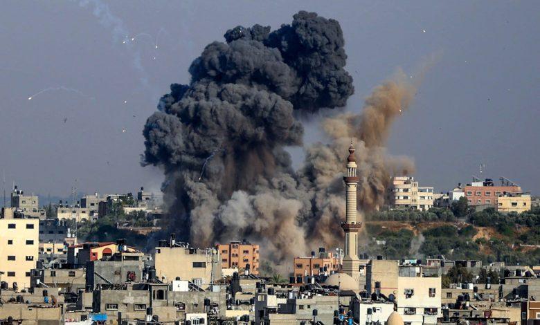 قصف إسرائيلي مكثف على مناطق متفرقة من قطاع غزة 1 171014328656562874 جريدة مؤسسة ايجي تايمز