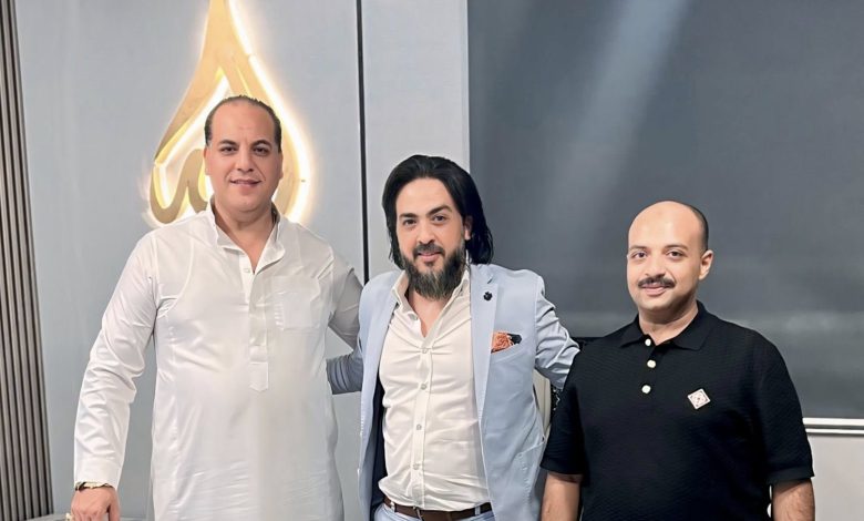 الدكتور محمد نبيل يهنئ رجل الأعمال محمد نوار بمناسبة افتتاح شركته الجديدة 1 3981888391653178315 جريدة مؤسسة ايجي تايمز
