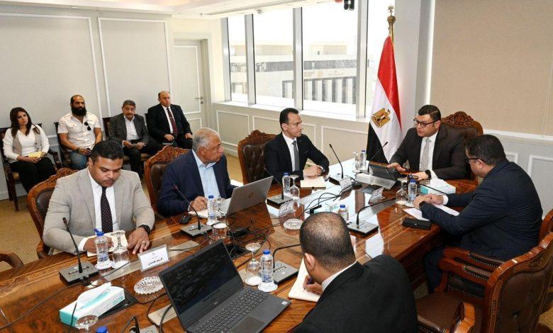 وزير الإسكان يعقد اجتماعًا لمتابعة الموقف التنفيذي لـ"حدائق تلال الفسطاط" 1 494536960 1219878806849204 4575148547191351368 n جريدة مؤسسة ايجي تايمز