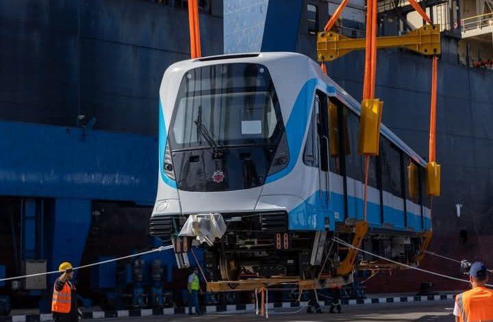 وصول أول قطار مكيف للخط الأول لمترو الأنفاق إلى ميناء الإسكندرية من صفقة توريد 55 قطار من الستوم الفرنسية.. صور 1 497516761 24103460345927501 8202748612828961456 n جريدة مؤسسة ايجي تايمز