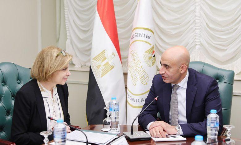 وزير التربية والتعليم يلتقى بوفد من البنك الدولي لبحث سبل تعزيز أوجه التعاون المشترك في مجال التعليم قبل الجامعي 1 497752346 1227389569431461 8668479012508554563 n جريدة مؤسسة ايجي تايمز