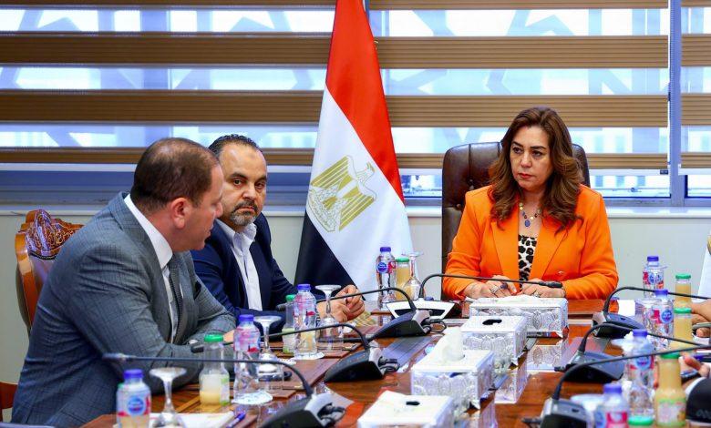 وزيرة التنمية المحلية تتابع الاستعدادات الخاصة بعقد مؤتمر "المسئولية المجتمعية والسكن الكريم" 1 499932054 122162200904386580 2443770019823984062 n جريدة مؤسسة ايجي تايمز