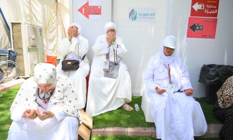 استعدادًا للنفرة من عرفات.. حجاج الجمعيات الأهلية يتهيأون للتوجه إلى مزدلفة مع غروب الشمس.. صور 1 2025 06 05T091954Z 895396764 RC27WEATEDMT RTRMADP 3 SAUDI HAJJ ARAFAT ARRIVALS 1 جريدة مؤسسة ايجي تايمز