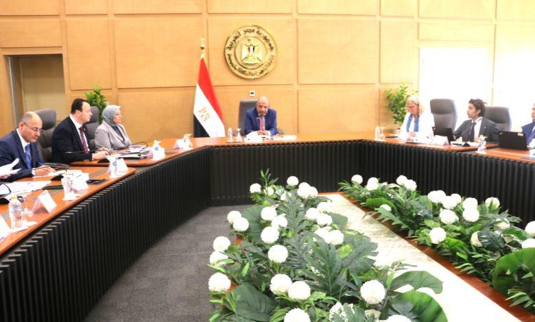 وزير الكهرباء والطاقة المتجددة يبحث مع وفد المفوضية الأوروبية سبل دعم وتعزيز الشراكة 1 2025 638846449972960956 296 1 جريدة مؤسسة ايجي تايمز