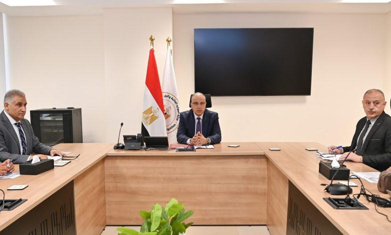 وزير الري يتابع حالة المنظومة المائية بمحافظة الجيزة ومقترحات تطوير إدارة المنظومة المائية لترعة شبرامنت 1 513025050 1267293015441116 8563845451088866119 n جريدة مؤسسة ايجي تايمز