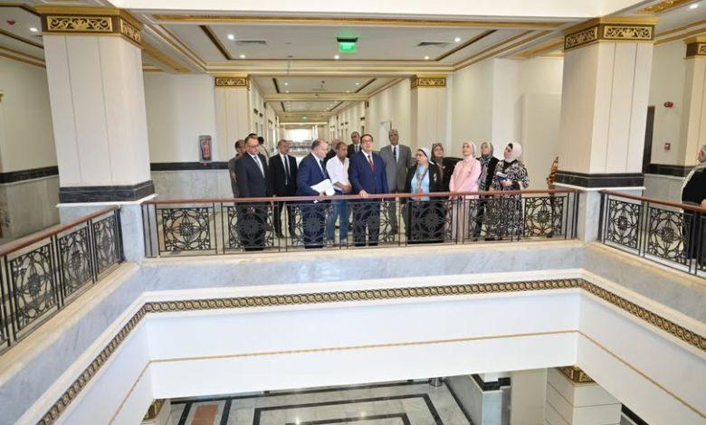 رئيس جامعة القاهرة يتفقد مقر الجامعة الأهلية بمدينة السادس من أكتوبر 1 514396120 4107510256234171 5131616429116515864 n جريدة مؤسسة ايجي تايمز
