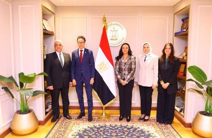 وزيرة التضامن الاجتماعي تلتقي رئيس بعثة اللجنة الدولية للصليب الأحمر 1 516891443 24503578799248985 258031719925691028 n جريدة مؤسسة ايجي تايمز