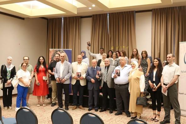 بالصور.. اتحاد المصريين بالخارج – فرع كندا يشارك في أمسية توقيع ديوان "نبضات كاليّنية" 1 518046186 122096083004947471 5603048264547527132 n جريدة مؤسسة ايجي تايمز