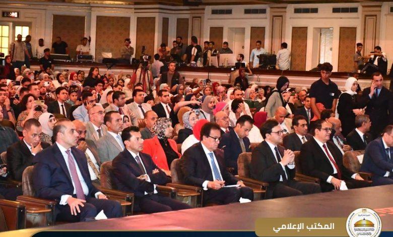 بالصور.. وزير الشئون النيابية والقانونية والتواصل السياسي يشهد افتتاح النسخة الرابعة من ملتقى شباب المعرفة بمسرح جامعة القاهرة 1 520467093 1287535320083552 5420597898096144227 n جريدة مؤسسة ايجي تايمز