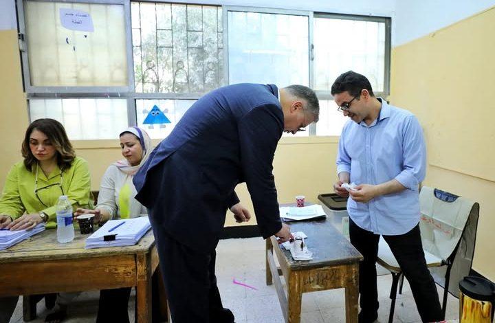 وزير البترول والثروة المعدنية يُدلي بصوته في انتخابات مجلس الشيوخ 1 527402273 1963522537780673 2671999717586464751 n جريدة مؤسسة ايجي تايمز