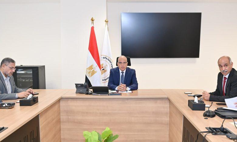 وزير الري يتابع أعمال تطوير منظومة المراقبة والتشغيل بالسد العالي وصيانة خزان أسوان وبواباته 1 530839973 1307601611410256 2603574798285785876 n جريدة مؤسسة ايجي تايمز