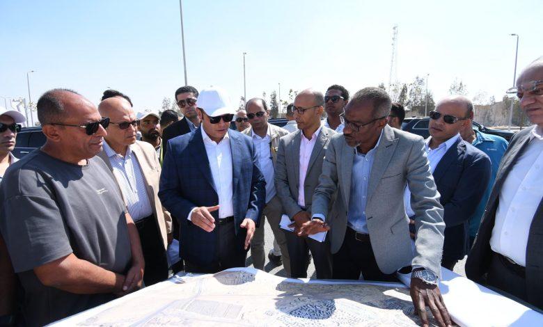 بالصور.. وزير الإسكان يتفقد محور التسعين الشمالي بالقاهرة الجديدة لمتابعة أعمال التطوير والبنية التحتية 1 539459372 1320522760118141 1435301784829460031 n جريدة مؤسسة ايجي تايمز