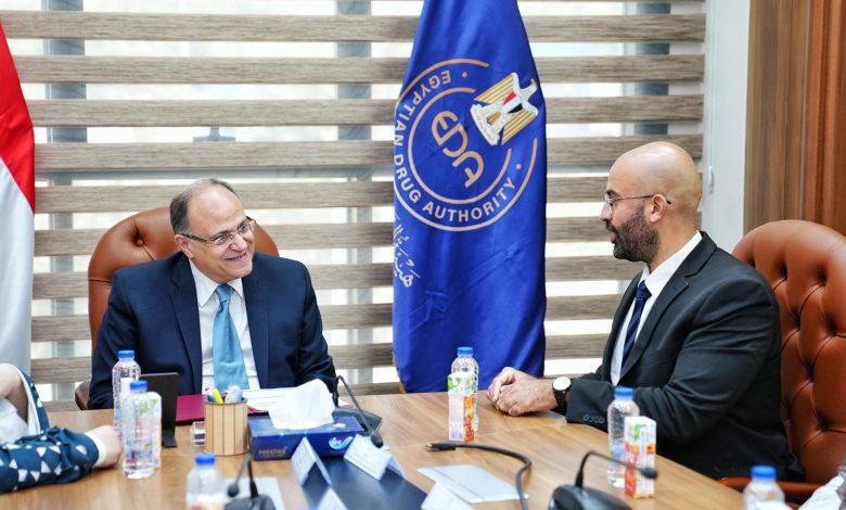 رئيس هيئة الدواء المصرية يبحث مع شركة P&G العالمية دعم الاستثمار في المستحضرات الدوائية 1 540975416 791652016753664 2857668129906472475 n 1 جريدة مؤسسة ايجي تايمز