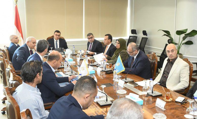 وزير الإسكان يُتابع معدلات تسويق وتسليم عدد من المشروعات والفرص الاستثمارية بالمدن الجديدة 1 100 001859 egypt team crisis september date 700x400 1 جريدة مؤسسة ايجي تايمز