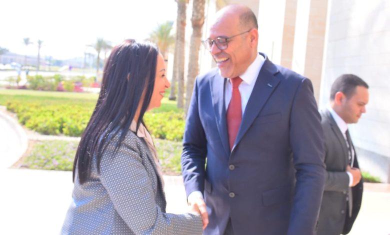 إدارة شركة نايل لينين جروب للنسيج أكدت امتثالها للشروط الواجب توافرها في "بيئة العمل" 1 552111967 1348068367363580 1197748841484400312 n جريدة مؤسسة ايجي تايمز