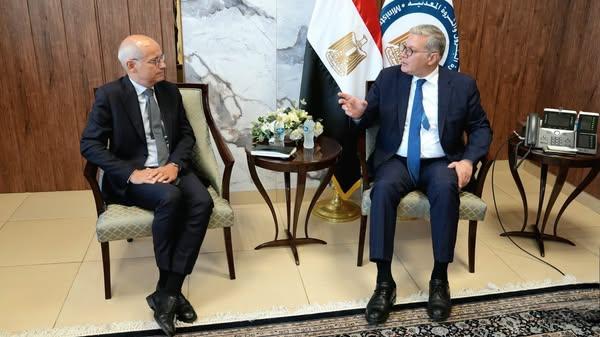 وزير البترول يبحث مع توتال إنرجيز الفرنسية الاستفادة بفرص الاستثمار وتعزيز التعاون في شرق المتوسط 1 image 694x532 68c438f83102d 2 جريدة مؤسسة ايجي تايمز