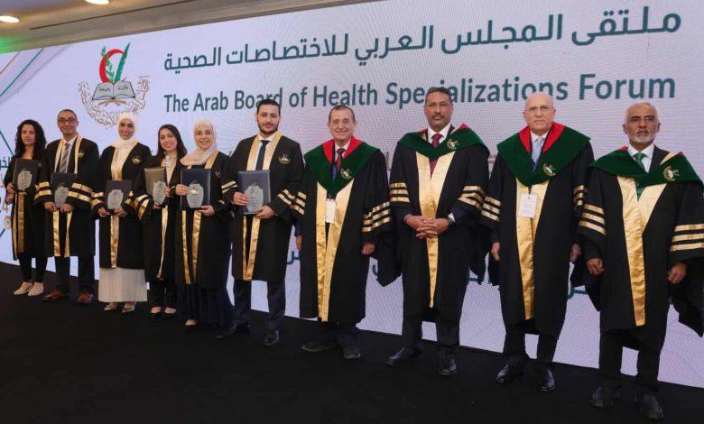 بحضور عادل عدوي.. المجلس العربي للاختصاصات الصحية بعمان يحتفي بتخريج دفعة جديدة من الأطباء والممرضين الاختصاصيين من جميع الدول العربية 1 552073037 1106592281590550 2508759930198059312 n جريدة مؤسسة ايجي تايمز