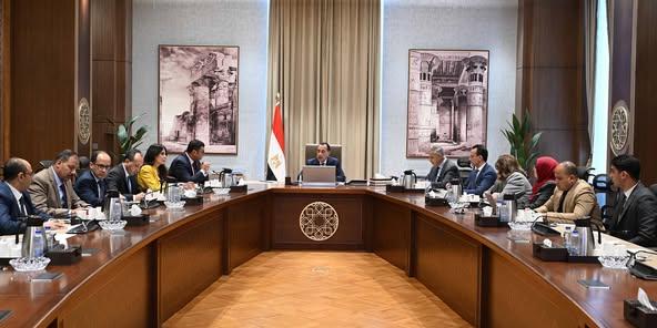 رئيس الوزراء يتابع موقف العقارات المعرضة للانهيارات بمحافظة الإسكندرية وجهود توفير سكن بديل لسكانها 1 561652157 1371117091725374 3843721298810694527 n جريدة مؤسسة ايجي تايمز