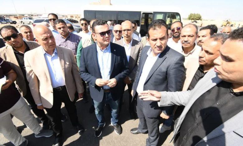 وزير الإسكان يتفقد الطرق والمحاور والميادين بمدينة العاشر من رمضان لمتابعة الأعمال التي تم وجارٍ تنفيذها 1 562389204 25421911957433590 148596241499659743 n جريدة مؤسسة ايجي تايمز