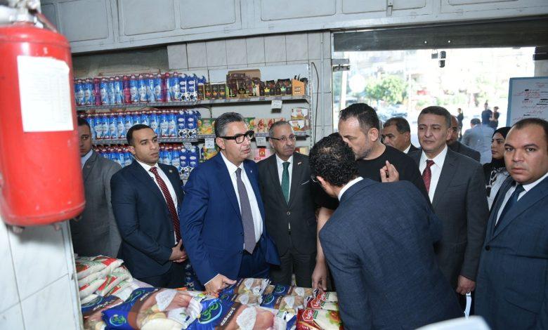 بالصور.. وزير التموين والتجارة الداخلية يتفقد عدداً من الأنشطة التموينية بالقاهرة 1 573497536 1384339733736443 861965034455036678 n جريدة مؤسسة ايجي تايمز