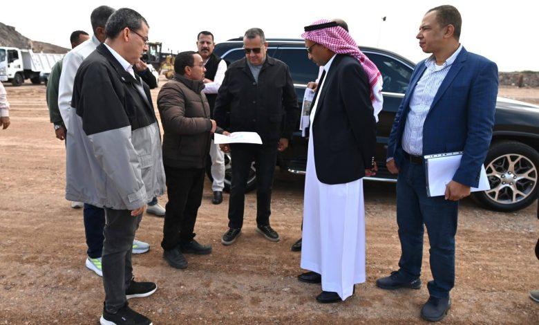 بالصور.. محافظ جنوب سيناء يتفقد ساحة انتظار النقل الثقيل بمدينة طابا ويوجه ببدء التشغيل التجريبي 1 596138239 2072335170232742 1554686425153940896 n جريدة مؤسسة ايجي تايمز