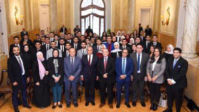 بالصور.. وزير الخارجية يستقبل طلبة كلية السياسة والاقتصاد بجامعة بني سويف 6 600133144 1426683859502030 1848506311257572441 n جريدة مؤسسة ايجي تايمز
