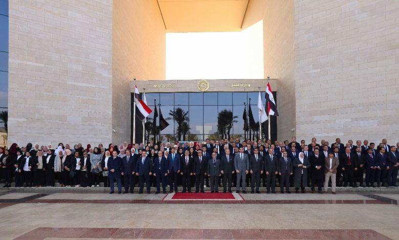 وزير العدل يشهد أداء اليمين القانونية للأعضاء القانونيين الجدد بمصلحة الشهر العقــاري 1 600305794 1425991509571265 2538364730432552206 n جريدة مؤسسة ايجي تايمز