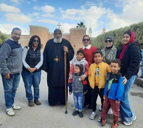 الدكتورة عبير نصار تزور دير مارمينا ببرج العرب وتهنئ قداسة البابا تواضروس والأخوة الأقباط بعيد الميلاد المجيد 2 609477116 1518946139158749 2127462919216919214 n جريدة مؤسسة ايجي تايمز