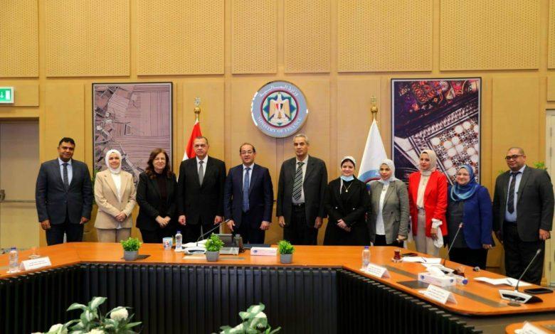 وزير المالية ومركز المعلومات ودعم اتخاذ القرار يكرمان صاحب المبادرة المجتمعية الأعلى تقييمًا في "الإصلاح الضريبي" 1 625102575 1468649271972155 1525948960062178731 n جريدة مؤسسة ايجي تايمز