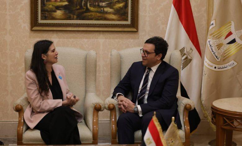 في ختام فعاليات معرض القاهرة الدولي للكتاب… وزير الثقافة يلتقي ممثلة اليونيسف في مصر لبحث إقامة أول معرض كتاب للطفل 1 625152664 1469763358527413 8594597633167450715 n جريدة مؤسسة ايجي تايمز