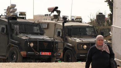 القدس: الاحتلال يمنع إدخال فلسطينيين من حاجز قلنديا إلى القدس لأداء صلاة الجمعة 7 hq720 جريدة مؤسسة ايجي تايمز