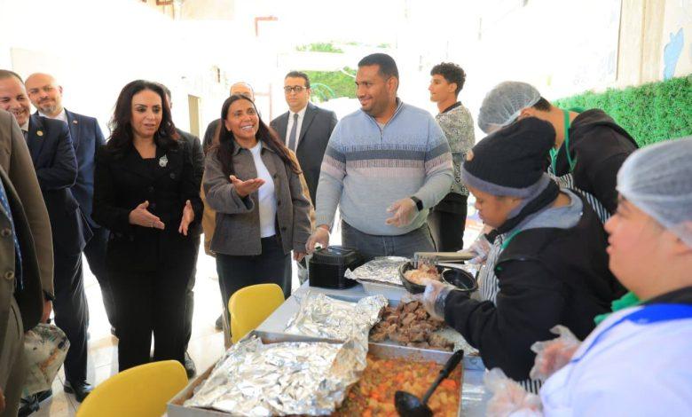 وزيرة التضامن الاجتماعي تتفقد "مطبخ الملائكة" وأنشطة وخدمات "هوب أكاديمي لذوي الإعاقة" بالشروق 1 648769862 1501328518704230 3224718846303747905 n جريدة مؤسسة ايجي تايمز