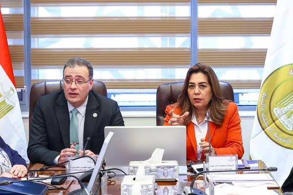 وزيرة التنمية المحلية والبيئة ورئيس الجهاز المركزي للتنظيم والإدارة يتوافقان على المقترح النهائي للهيكل التنظيمي المحدث للوزارة 1 651180617 1507199324783816 1090231932534019870 n جريدة مؤسسة ايجي تايمز